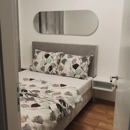 Hedonist Garden Luxury Apartment