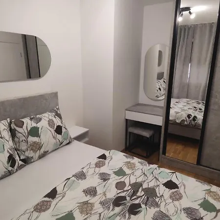 Apartment Hedonist Garden Luxury Doboj