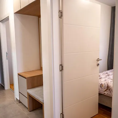 Apartment Hedonist Garden Luxury *