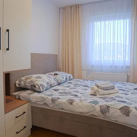 Hedonist Garden Luxury Apartment Doboj