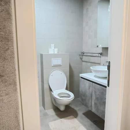 Hedonist Garden Luxury Apartment